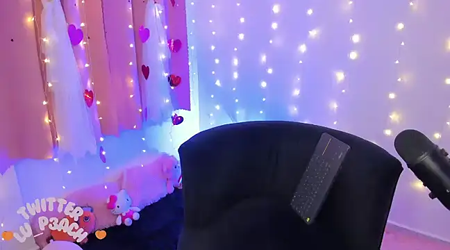 Snapshot of p3ach1 chatting on 9, 3, 2025 p3ach1 online show from 9, 3, 2025