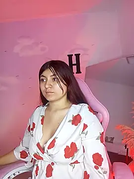 Snapshot of carolayrosse chatting on 28, 10, 2025 carolayrosse online show from 28, 10, 2025