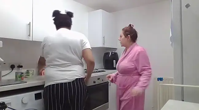 vanilla chocolate23 online show from 29, 1, 2025