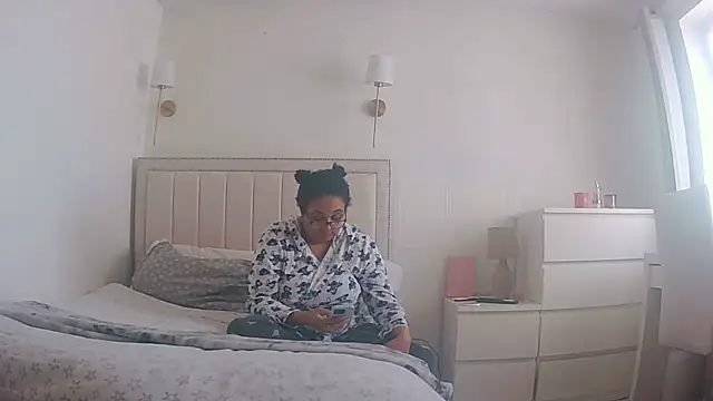 vanilla chocolate23 online show from 14, 3, 2026