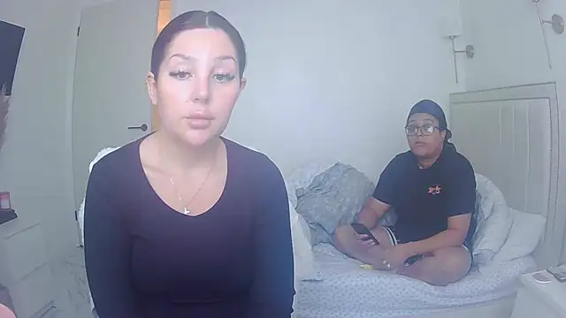 vanilla chocolate23 online show from 23, 4, 2026