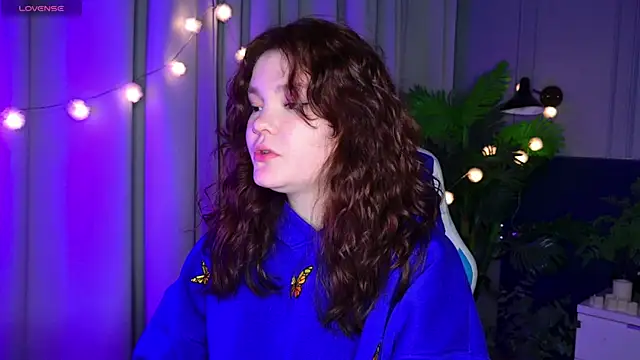 Snapshot of EnnySunrise chatting on 14, 11, 2025 EnnySunrise online show from 14, 11, 2025