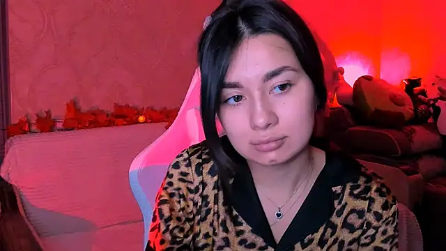 Snapshot of Swee_Alicee chatting on 15, 10, 2025 Swee Alicee online show from 15, 10, 2025