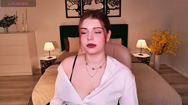 AdeliaKiss online show from 11, 2, 2026