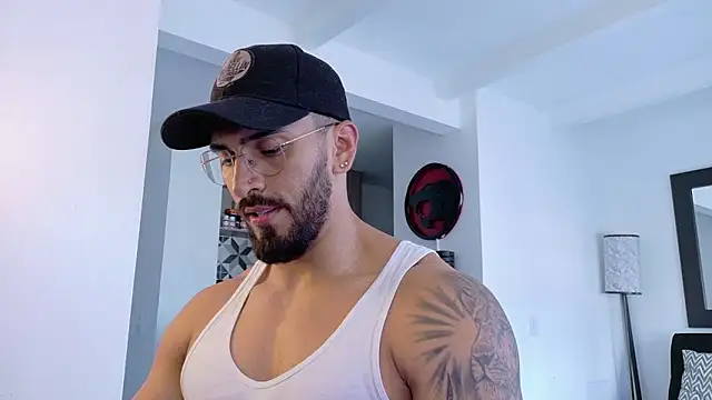 Snapshot of tony_muscle chatting on 17, 1, 2026 tony muscle online show from 17, 1, 2026