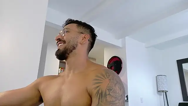 Snapshot of tony_muscle chatting on 14, 2, 2026 tony muscle online show from 14, 2, 2026