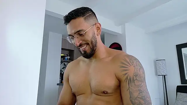 Snapshot of tony_muscle chatting on 27, 2, 2026 tony muscle online show from 27, 2, 2026