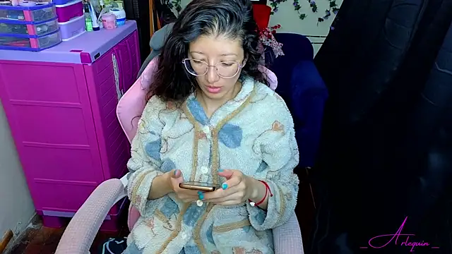 Snapshot of _Arlequin_ chatting on 16, 6, 2026 Arlequin online show from 16, 6, 2026