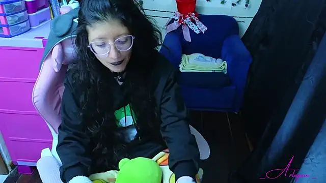Snapshot of _Arlequin_ chatting on 28, 6, 2026 Arlequin online show from 28, 6, 2026