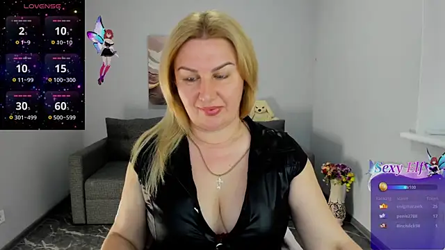 Snapshot of Lili_Crossi chatting on 5, 6, 2026 Lili Crossi online show from 5, 6, 2026