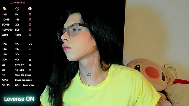 Snapshot of Samantha_Rusell chatting on 4, 6, 2026 Samantha Rusell online show from 4, 6, 2026