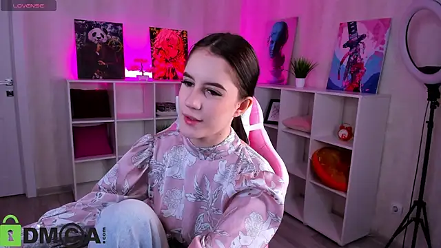 Snapshot of Tonya_Gray chatting on 30, 11, 2025 Tonya Gray online show from 30, 11, 2025