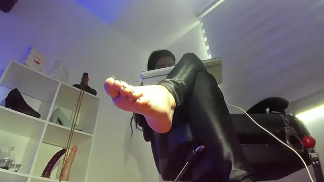 charlotte joliedart online show from 23, 9, 2025