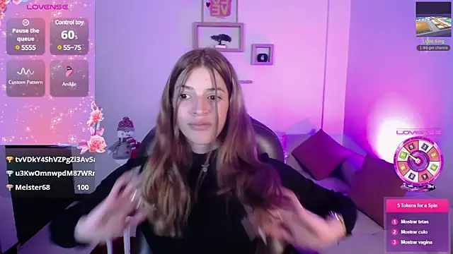 Snapshot of Nora_Vennucci chatting on 11, 12, 2024 Nora Vennucci online show from 11, 12, 2024