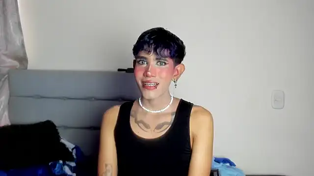 Snapshot of andrew_uwu_ chatting on 21, 12, 2025 andrew uwu online show from 21, 12, 2025