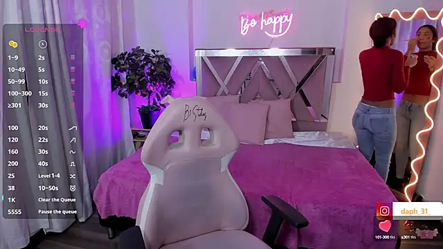 Daphnne tay online show from 8, 3, 2025