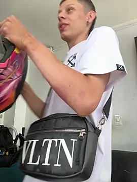 Daddyrich 632 online show from 21, 4, 2026