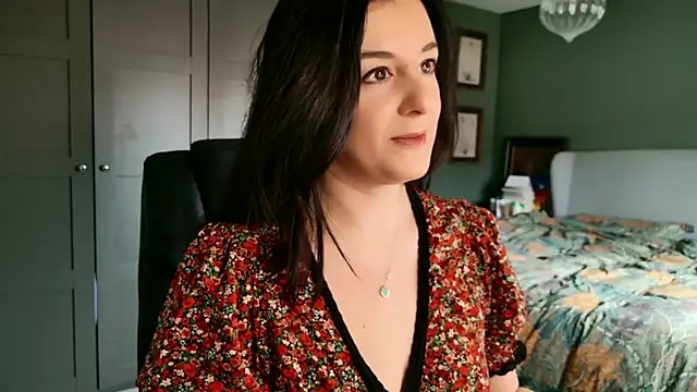 flatwhite0 online show from 24, 2, 2026