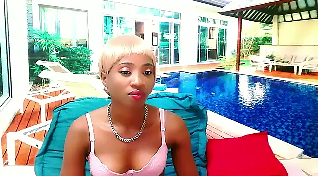 EbonyCreamy69 online show from 13, 2, 2025