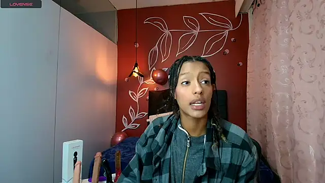 Zia Green online show from 10, 2, 2025