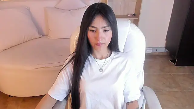 Amy Kiitty  online show from 10, 3, 2025