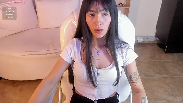 Amy Kiitty  online show from 17, 3, 2025