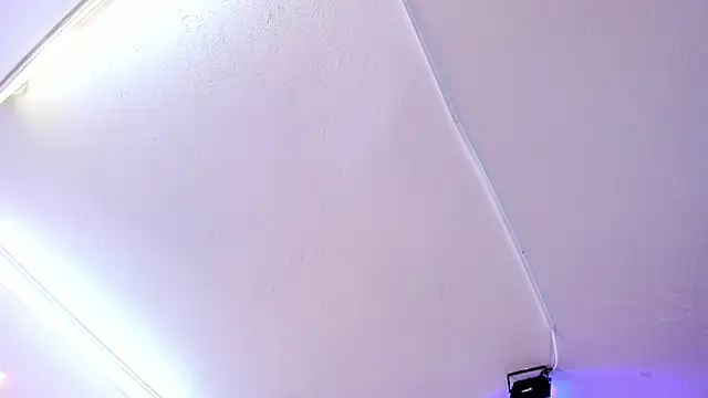 Amy Kiitty  online show from 23, 11, 2025