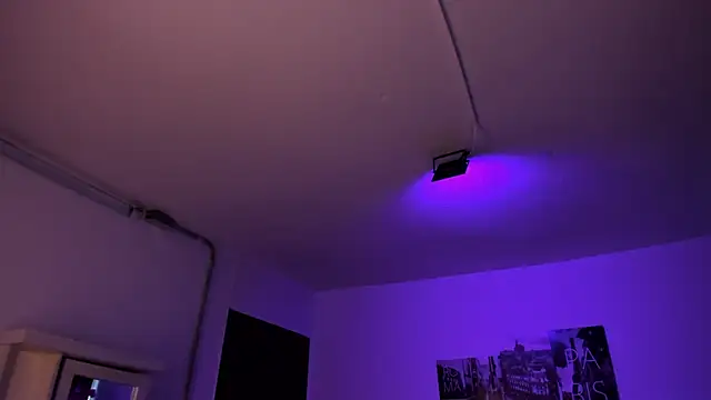 Amy Kiitty  online show from 17, 12, 2025