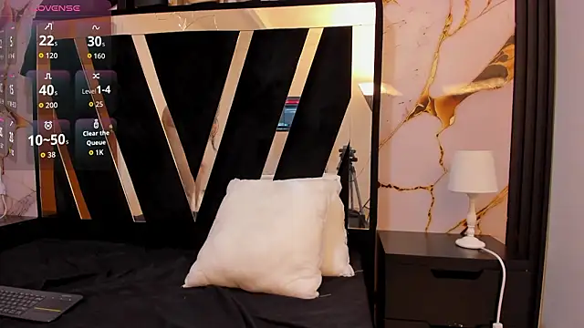 KarinaSimonz online show from 5, 2, 2026