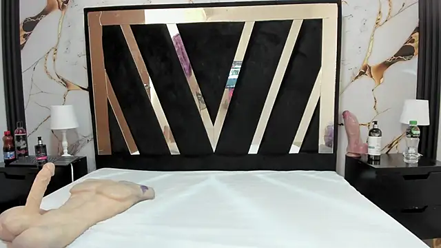 KarinaSimonz online show from 1, 3, 2026