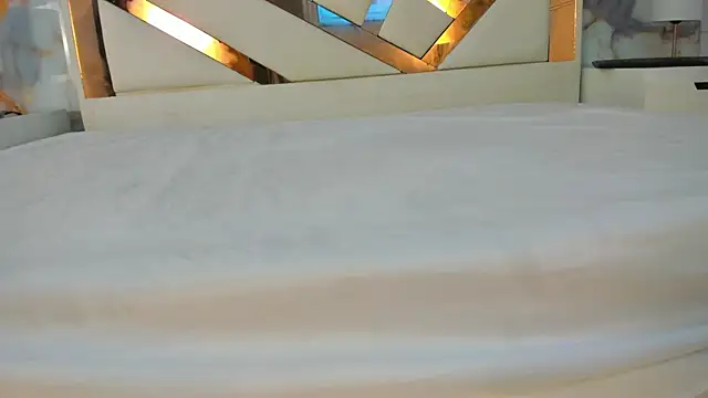 KarinaSimonz online show from 25, 4, 2026