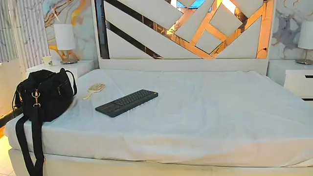 KarinaSimonz online show from 26, 4, 2026