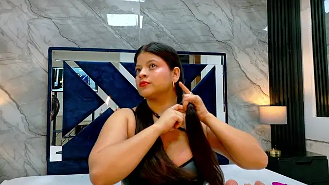 Snapshot of KarinaSimonz chatting on 15, 7, 2026 KarinaSimonz online show from 15, 7, 2026