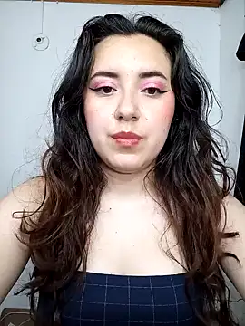 Snapshot of Emi_chik chatting on 14, 12, 2024 Emi chik online show from 14, 12, 2024