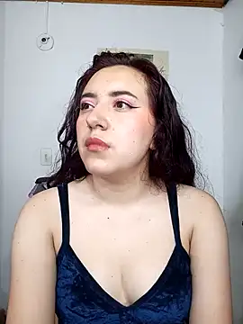 Snapshot of Emi_chik chatting on 11, 1, 2025 Emi chik online show from 11, 1, 2025