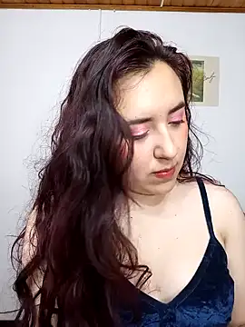 Snapshot of Emi_chik chatting on 7, 2, 2025 Emi chik online show from 7, 2, 2025