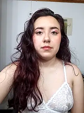 Snapshot of Emi_chik chatting on 8, 3, 2025 Emi chik online show from 8, 3, 2025