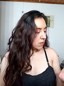 Snapshot of Emi_chik chatting on 16, 10, 2025 Emi chik online show from 16, 10, 2025