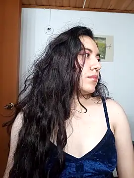 Snapshot of Emi_chik chatting on 3, 12, 2025 Emi chik online show from 3, 12, 2025