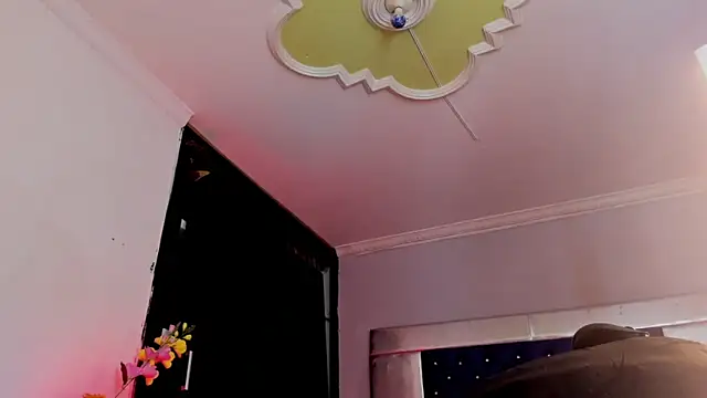 Eyleen Santos online show from 21, 4, 2026