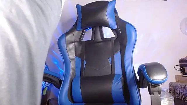 Snapshot of SexyBoy-Bigclit chatting on 16, 11, 2025 SexyBoy-Bigclit online show from 16, 11, 2025