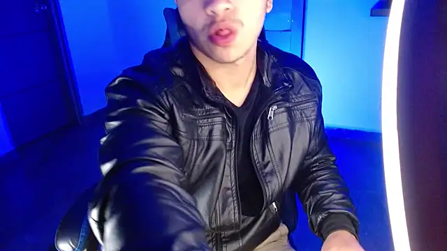 Snapshot of SexyBoy-Bigclit chatting on 5, 6, 2026 SexyBoy-Bigclit online show from 5, 6, 2026