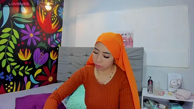 Snapshot of Sweet_hot_mia chatting on 24, 1, 2025 Sweet hot mia online show from 24, 1, 2025