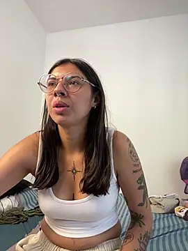 Argentiiniita online show from 19, 3, 2025