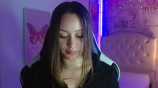 Ivyy Crystal online show from 28, 2, 2025