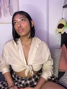 Isabella fasilier online show from 14, 2, 2025