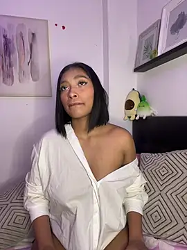 Isabella fasilier online show from 13, 3, 2025