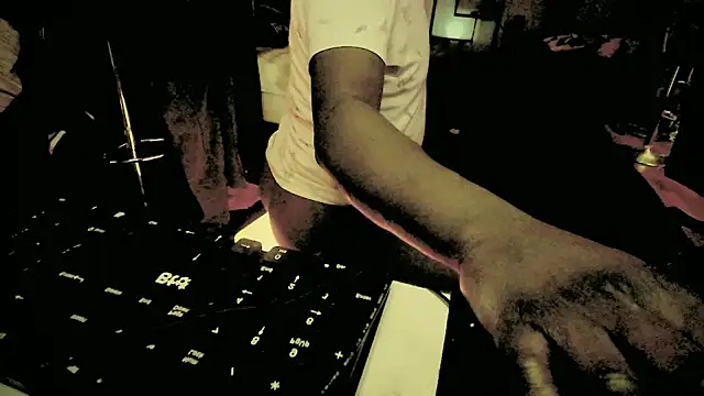 Pressure69mee online show from 12, 2, 2025