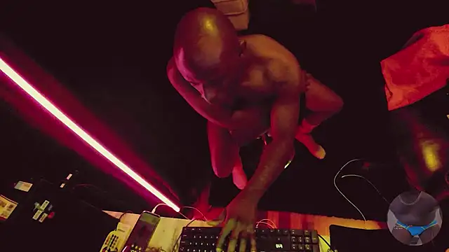 Pressure69mee online show from 26, 2, 2025