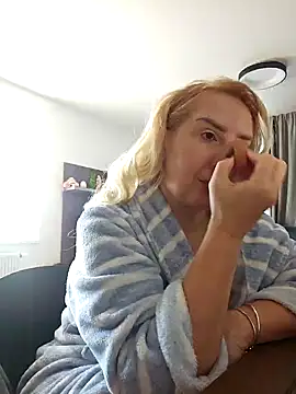 MariaRichi  online show from 6, 3, 2025